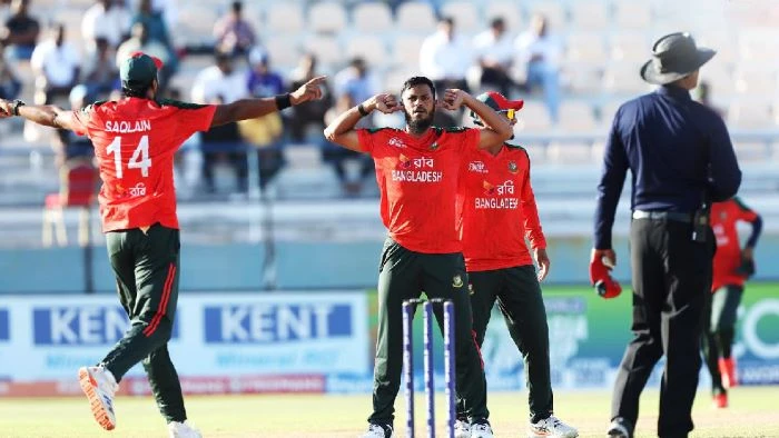 রোমাঞ্চকর ম্যাচে টাই, সুপার ওভারে ভারতের বিপক্ষে জিতে ফাইনালে বাংলাদেশ